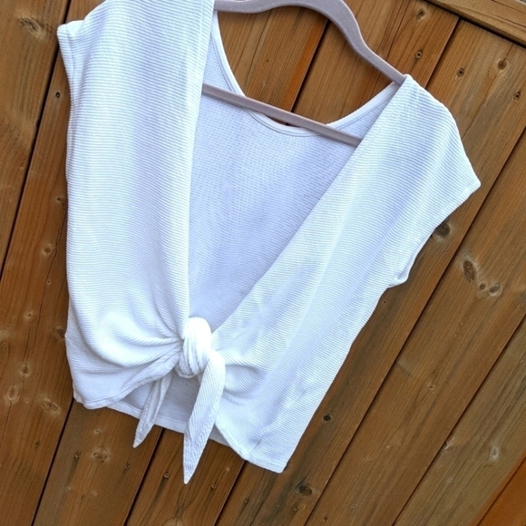 CLUB Monaco White Tyrena Tie-back Top - Picture 10 of 13